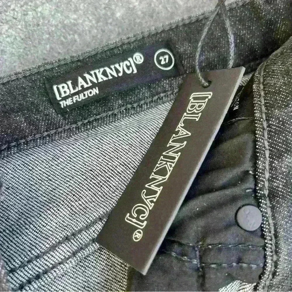 NEW Blanknyc (MSRP:$68) The Fulton Distressed Roll Up Jean shorts by Blank NYC - Picture 4 of 11